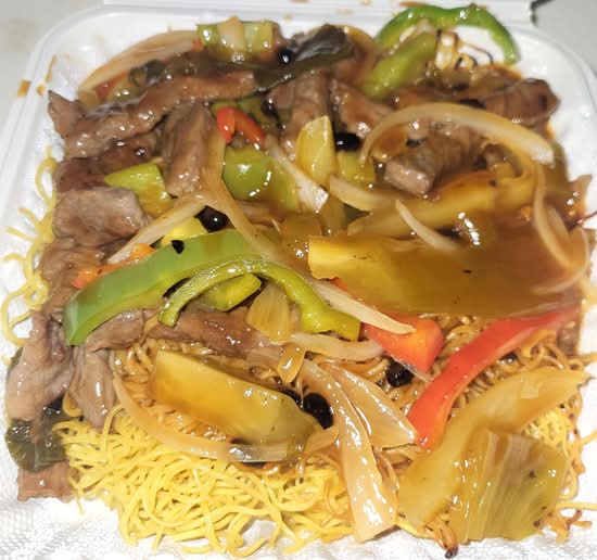 57. Pickled Cabbage Beef Noodle 味菜牛柳炒麵